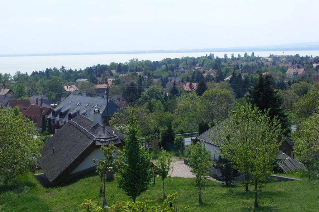 Holidaysport Haus Balatongyörök Chambre photo