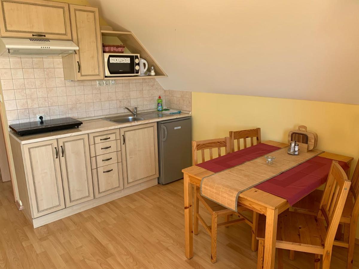 Holidaysport Haus Balatongyörök Extérieur photo